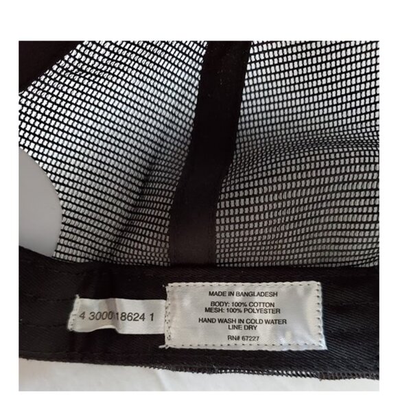 NWT Black Grinch 'Bah Hum Bug' Mesh Trucker Cap Hat Unisex Novelty Christmas - Picture 6 of 6